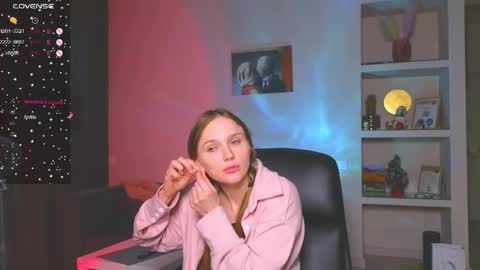 Snapshot of cravelucy chatting on January 8, 2026, 3:14 pm lucy online show from January 8, 2026, 3:14 pm