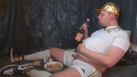 robin online show from October 24, 2025, 7:54 pm