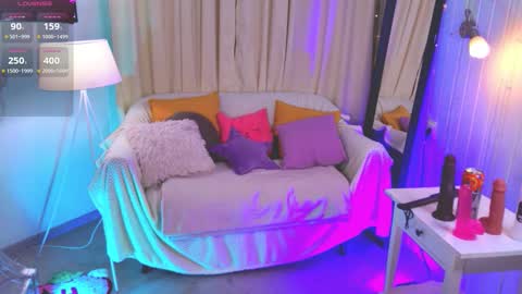 Sonya online show from March 18, 2026, 11:19 pm