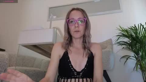 Stacy 2pm to 6pm mon-fri 3 CAT online show from May 5, 2026, 1:08 pm