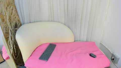 Snapshot of crazy_girl___ chatting on July 9, 2026, 11:58 am crazy_girl___ online show from July 9, 2026, 11:58 am