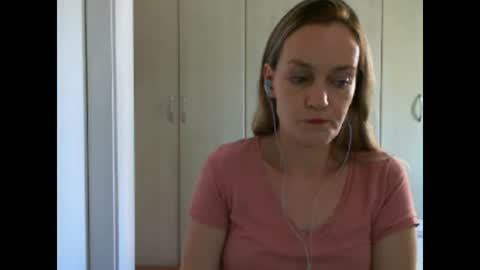 Anny online show from March 4, 2025, 10:57 am