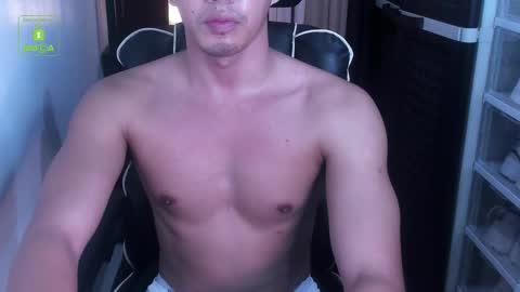 Snapshot of crazyasiancum chatting on November 8, 2025, 5:07 am Zion online show from November 8, 2025, 5:07 am