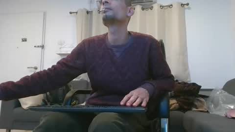 Snapshot of crazymen0101 chatting on December 12, 2024, 9:19 am crazymen0101 online show from December 12, 2024, 9:19 am