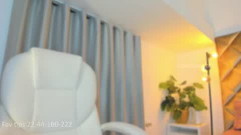 Snapshot of crazyorange4 chatting on July 4, 2026, 9:48 am You can ask online show from July 4, 2026, 9:48 am