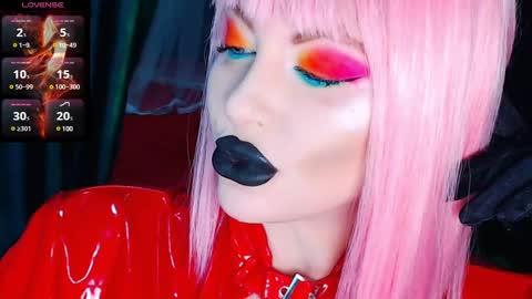 Snapshot of crazypinkyball chatting on January 11, 2025, 12:40 pm Roxy online show from January 11, 2025, 12:40 pm