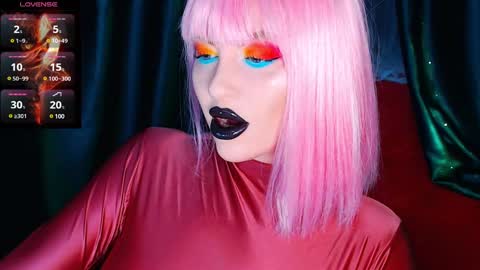 Snapshot of crazypinkyball chatting on March 10, 2025, 1:54 pm Roxy online show from March 10, 2025, 1:54 pm