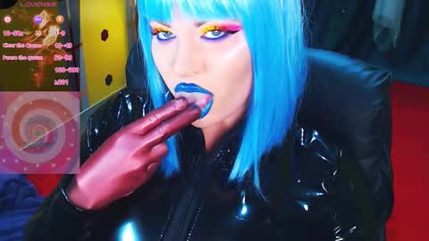 Snapshot of crazypinkyball chatting on October 22, 2025, 2:50 pm Roxy online show from October 22, 2025, 2:50 pm