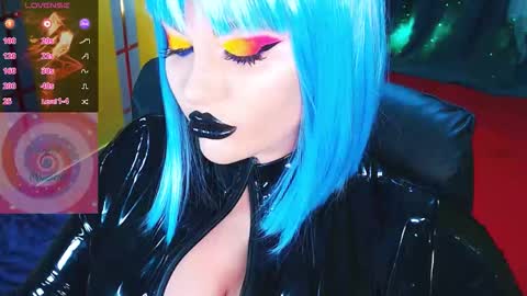 Snapshot of crazypinkyball chatting on October 28, 2025, 2:20 pm Roxy online show from October 28, 2025, 2:20 pm