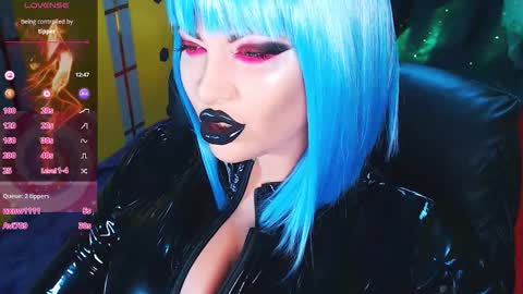 Roxy online show from November 7, 2025, 2:28 pm