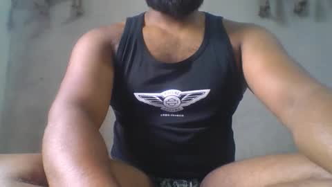 crazzy_booy online show from May 27, 2026, 4:09 am