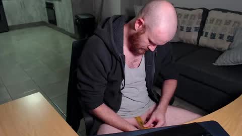 creambater online show from April 20, 2026, 6:53 pm