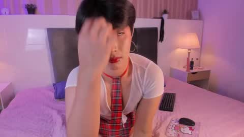 Snapshot of creamy_angelo chatting on September 10, 2025, 4:56 am creamy_angelo online show from September 10, 2025, 4:56 am