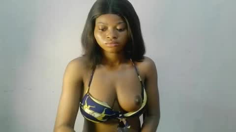 Snapshot of creamy_babyx chatting on May 16, 2026, 8:33 am Creamy babyx online show from May 16, 2026, 8:33 am
