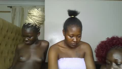 creamy_pie1 online show from February 16, 2026, 6:53 am