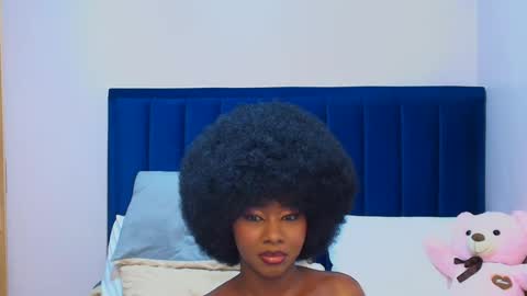 Snapshot of creamybabee chatting on July 1, 2026, 11:48 pm queen online show from July 1, 2026, 11:48 pm