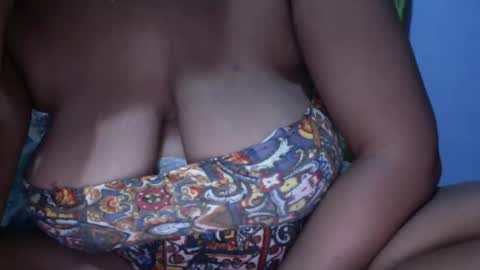 Snapshot of creamycocobabe chatting on April 15, 2026, 10:10 pm CreamyCocoBabe online show from April 15, 2026, 10:10 pm