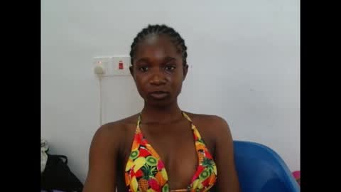 creamyxsugar online show from October 11, 2025, 9:41 am