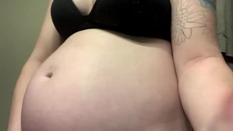 Breed me daddy  online show from December 15, 2025, 12:42 pm