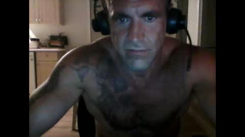 creatureofbeauty online show from May 30, 2026, 5:04 am