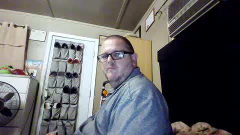 The hopeless romantic online show from October 2, 2025, 7:26 am