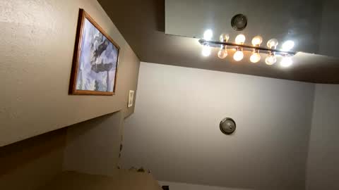 Creeksidecouple online show from April 26, 2026, 1:20 pm