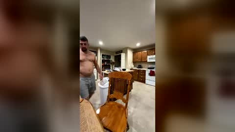 Creeksidecouple online show from June 21, 2026, 2:14 am