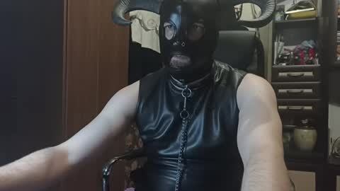 Snapshot of cremjee chatting on May 24, 2026, 10:04 pm cremjee online show from May 24, 2026, 10:04 pm