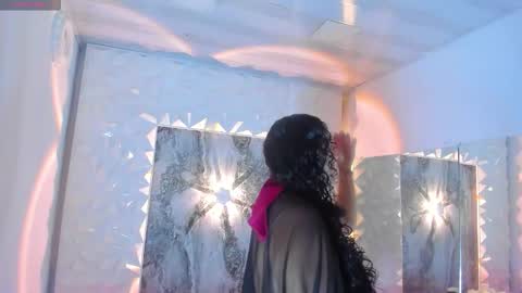 criiis_laurens online show from October 4, 2025, 9:18 am