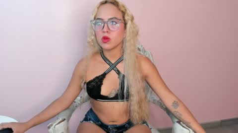 CristyBloom  online show from June 11, 2026, 6:06 pm