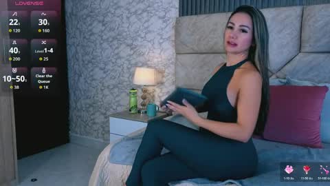 Cristina Sweet online show from April 23, 2026, 12:15 pm