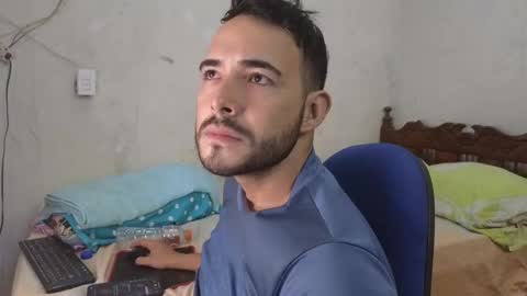 Snapshot of cris_simons chatting on December 4, 2024, 5:33 pm cris_simons online show from December 4, 2024, 5:33 pm