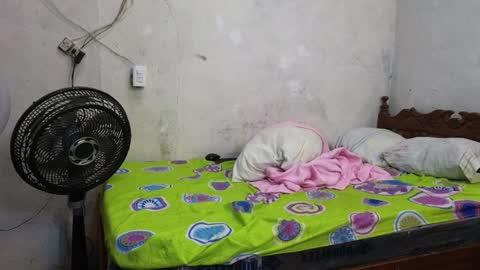 Snapshot of cris_simons chatting on December 30, 2024, 4:09 am cris_simons online show from December 30, 2024, 4:09 am