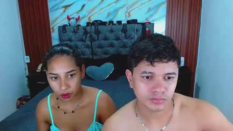 CRISANDMERY online show from February 19, 2026, 3:35 am