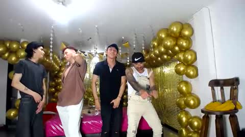 Snapshot of crismens chatting on December 15, 2024, 3:13 am crismens online show from December 15, 2024, 3:13 am