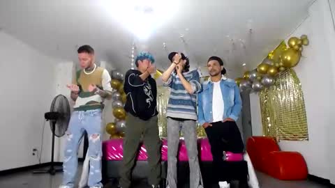 Snapshot of crismens chatting on February 5, 2025, 3:13 am crismens online show from February 5, 2025, 3:13 am