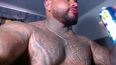 criss_zanders202 online show from May 23, 2026, 7:18 pm