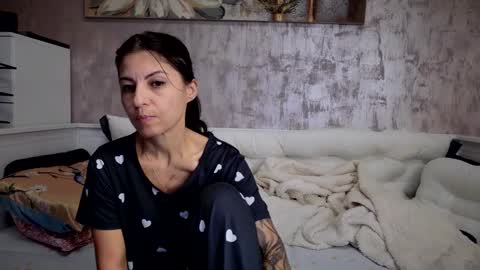 crissy_love online show from December 20, 2025, 9:33 pm