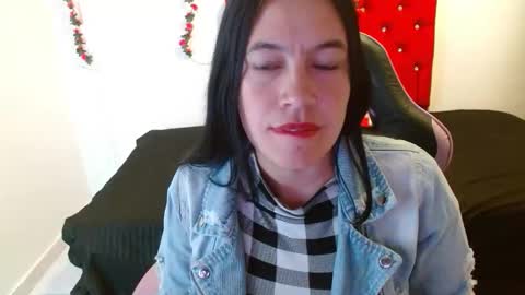 cristal1609 online show from January 12, 2026, 1:38 pm