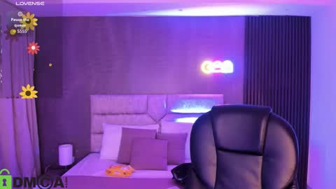 cristal__adams online show from November 5, 2025, 12:05 pm