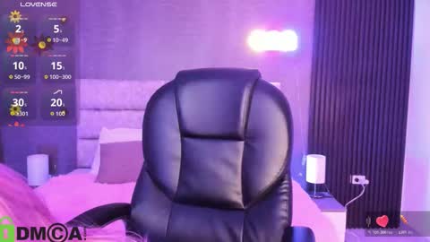 cristal__adams online show from November 6, 2025, 12:17 pm