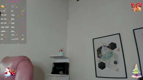 Snapshot of cristal__hot_1 chatting on December 21, 2024, 10:39 am Cristal online show from December 21, 2024, 10:39 am