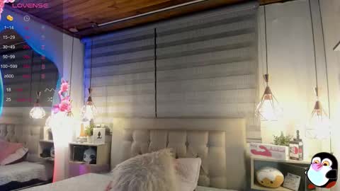 Snapshot of cristal__hot_1 chatting on October 20, 2025, 4:02 am Cristal online show from October 20, 2025, 4:02 am