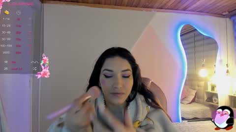 Snapshot of cristal__hot_1 chatting on October 24, 2025, 5:15 am Cristal online show from October 24, 2025, 5:15 am