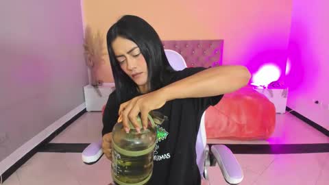 Cristal online show from December 17, 2025, 10:10 am