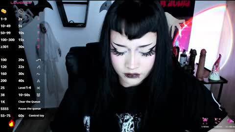 Cris online show from November 4, 2025, 10:20 pm