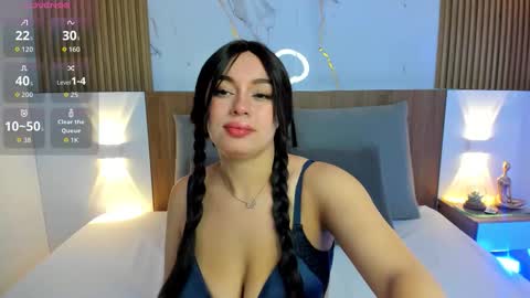 Cristal online show from October 22, 2025, 1:55 pm