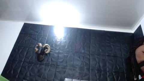 Hanna  online show from December 21, 2025, 5:14 am