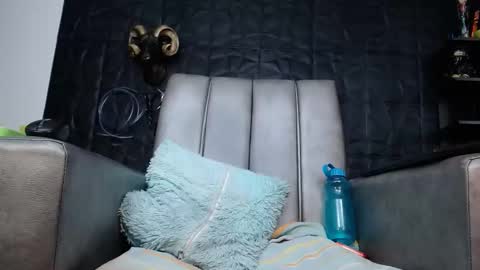 Hanna  online show from February 25, 2026, 8:46 am