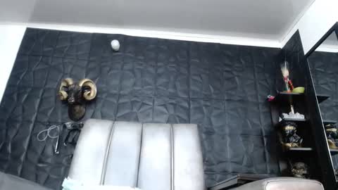 Hanna  online show from April 11, 2026, 10:30 am